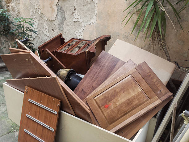 Trash Removal Near Me in Carbondale, KS